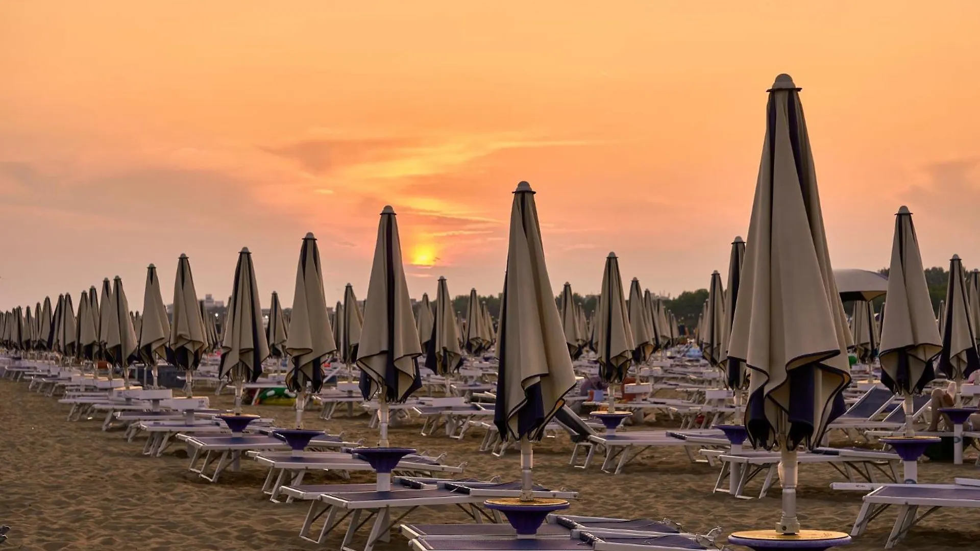 Cozy Up Near The Beach By Beahostrentals Bibione Pineda Daire