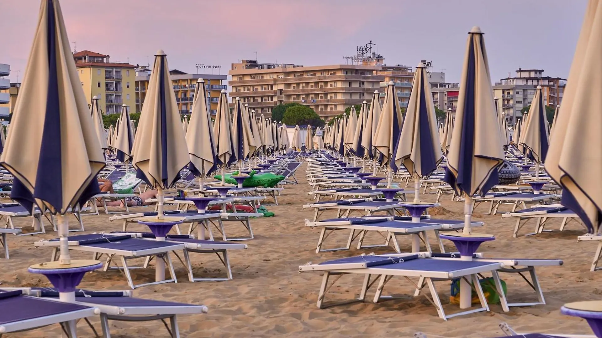 Cozy Up Near The Beach By Beahostrentals Bibione Pineda